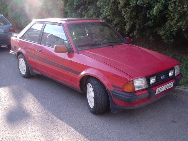 Fotky: Ford Escort XR3 (foto, obrazky)