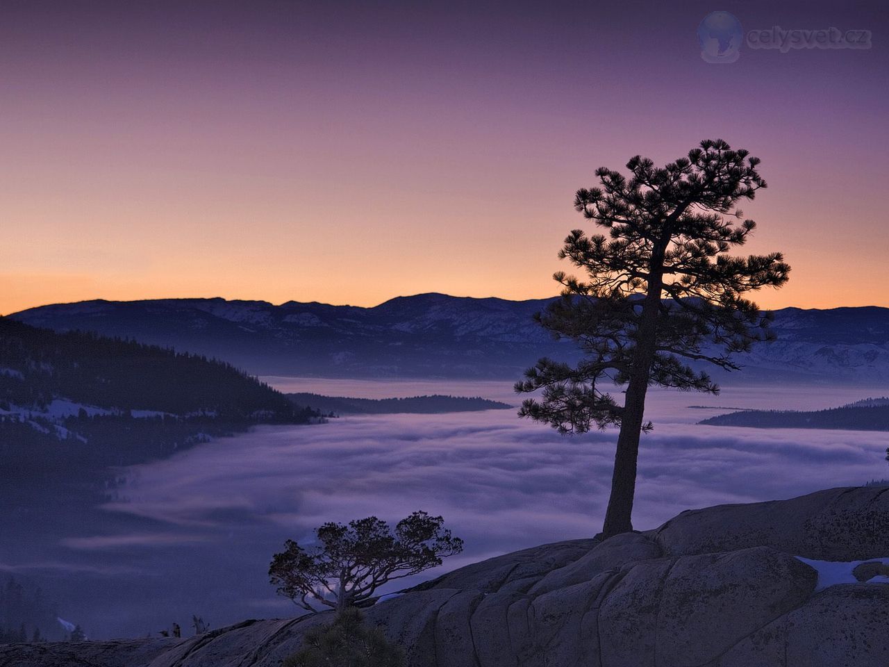 Foto: Donner Lake At Sunset, California