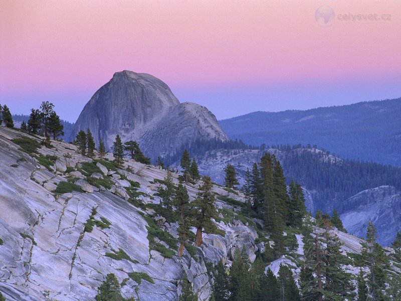 Foto: Half Dome From Olmstead Point, Yosemite National Park, California